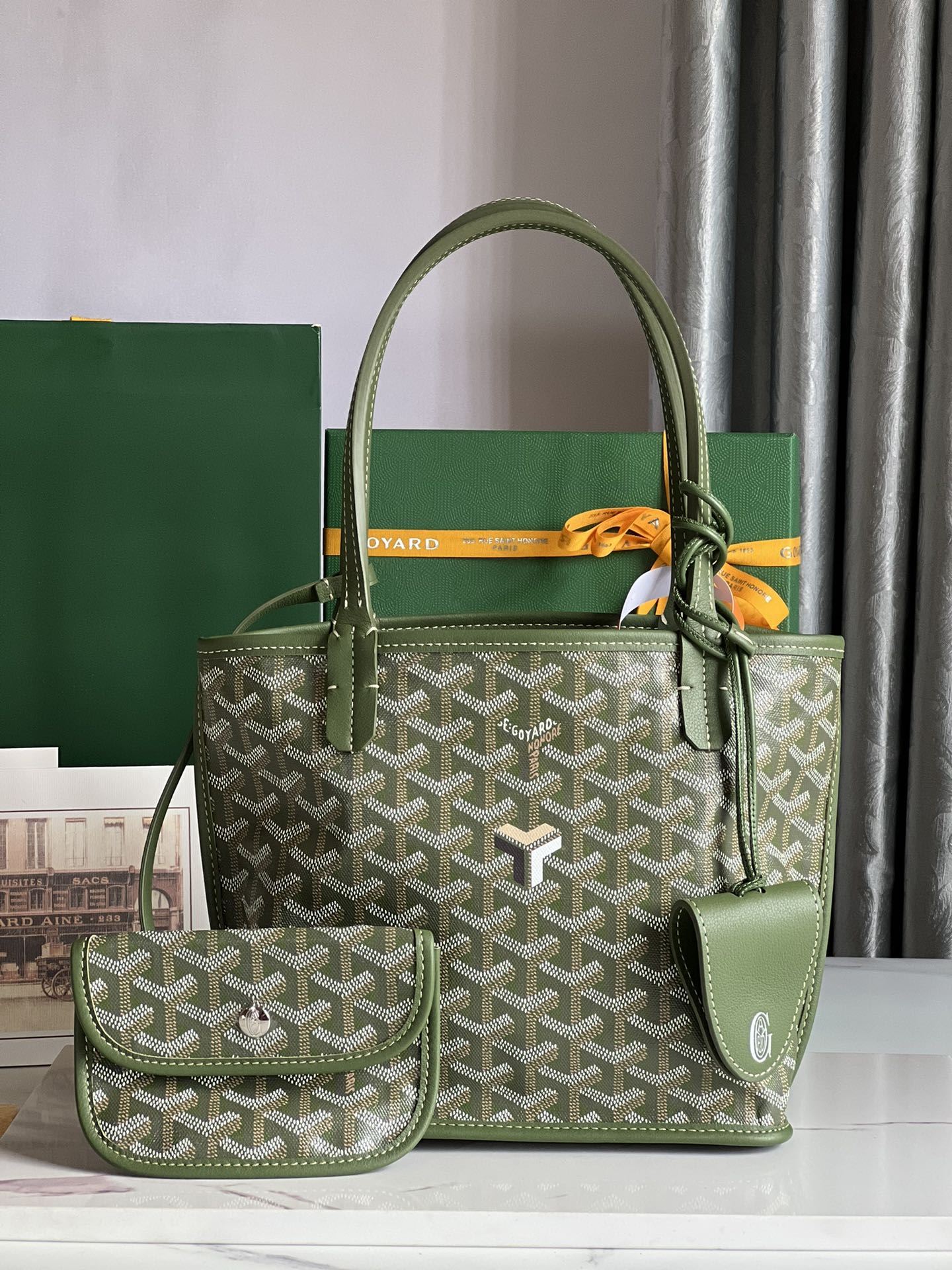 Goyard Shopping Bags